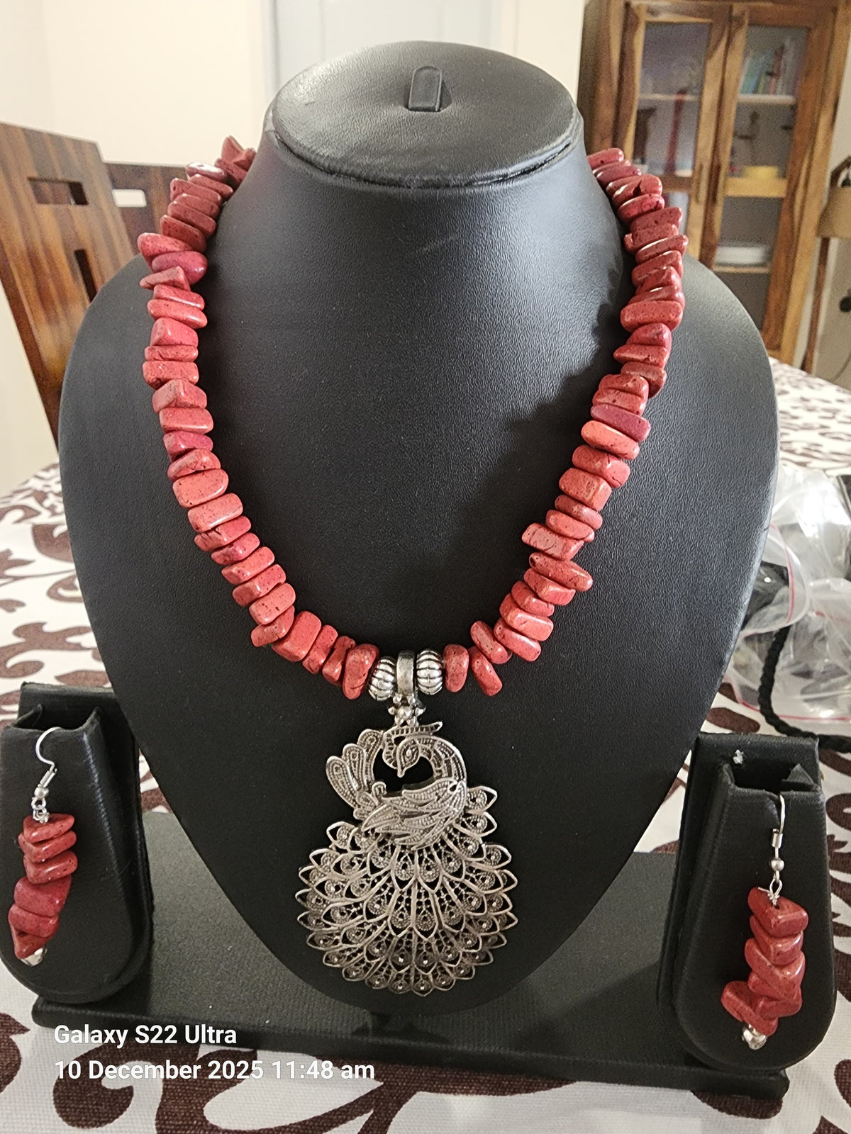 Textured Stone Necklace with Peacock Pendant & Earrings